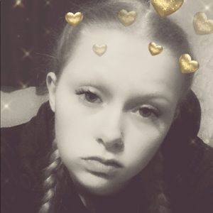 Meet your Posher, Dakota